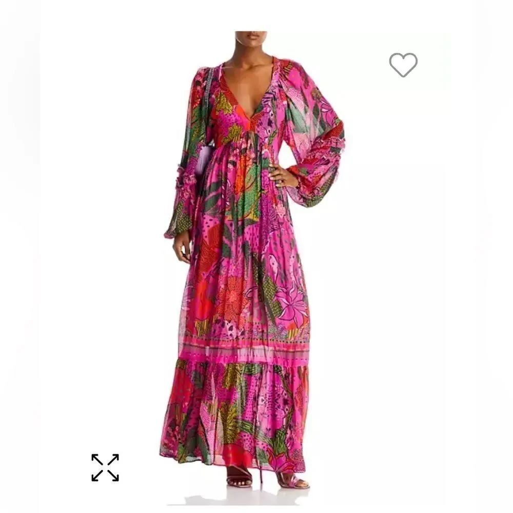 FARM Rio
Cool Leopards Maxi Dress